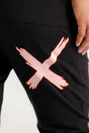 3/4 Apartment Pants - Black/Blossom Berry
