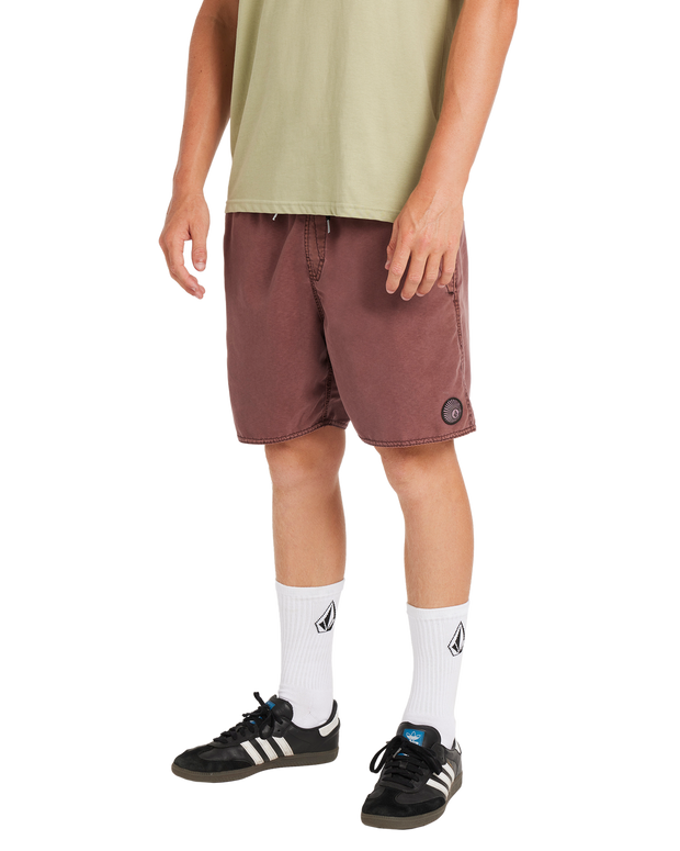 Center Trunk 17" Short - Merlot