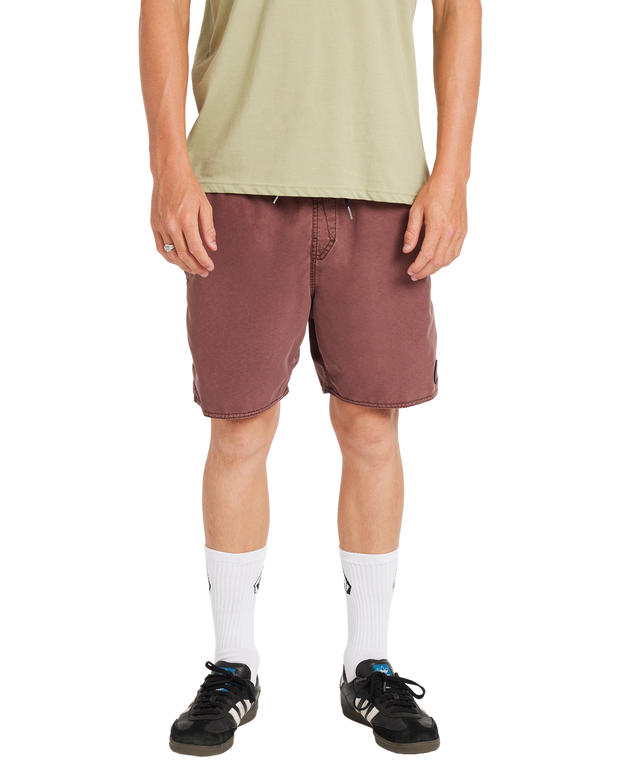 Center Trunk 17" Short - Merlot