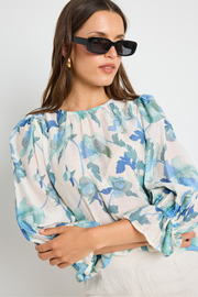 Candid Crew Neck S/S Top - Blue Cream Floral