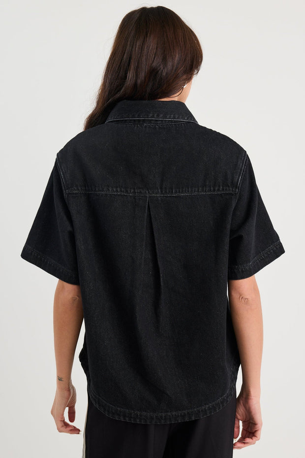 Crucial Denim Short Sleeve Shacket - Black – Chicago Joes