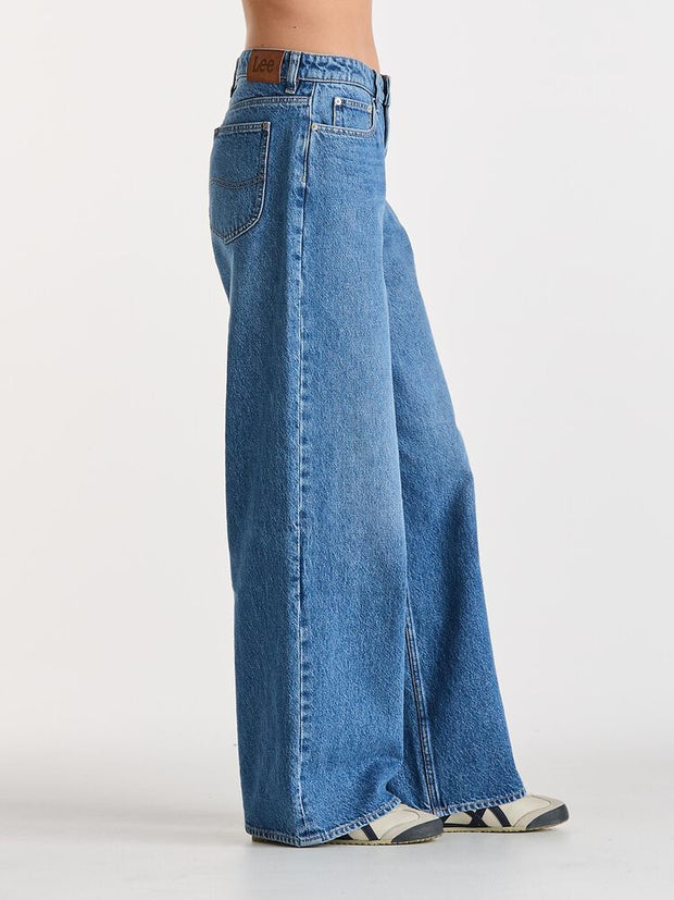 Low Slouch Jean - Serotonin Blue