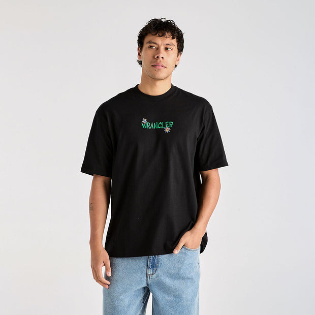 Eye Know Slacker Tee - Black