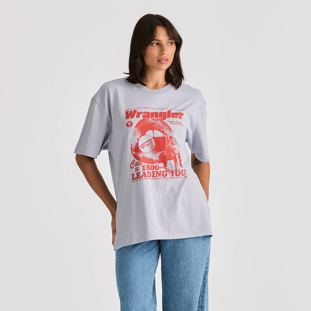 Leading You Slouch Tee - Lilac Cloud
