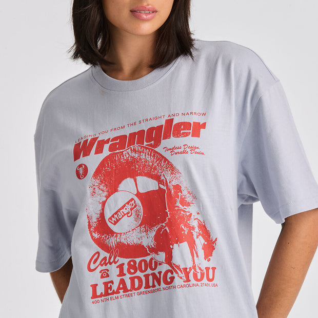 Leading You Slouch Tee - Lilac Cloud